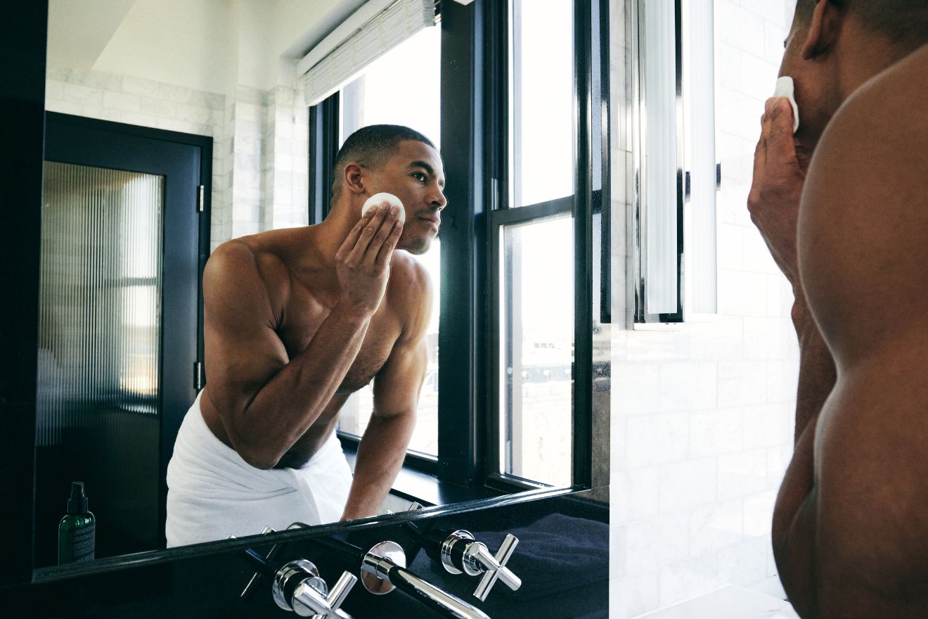 4 Common Mistakes Guys Make When Using Skincare Products for Men