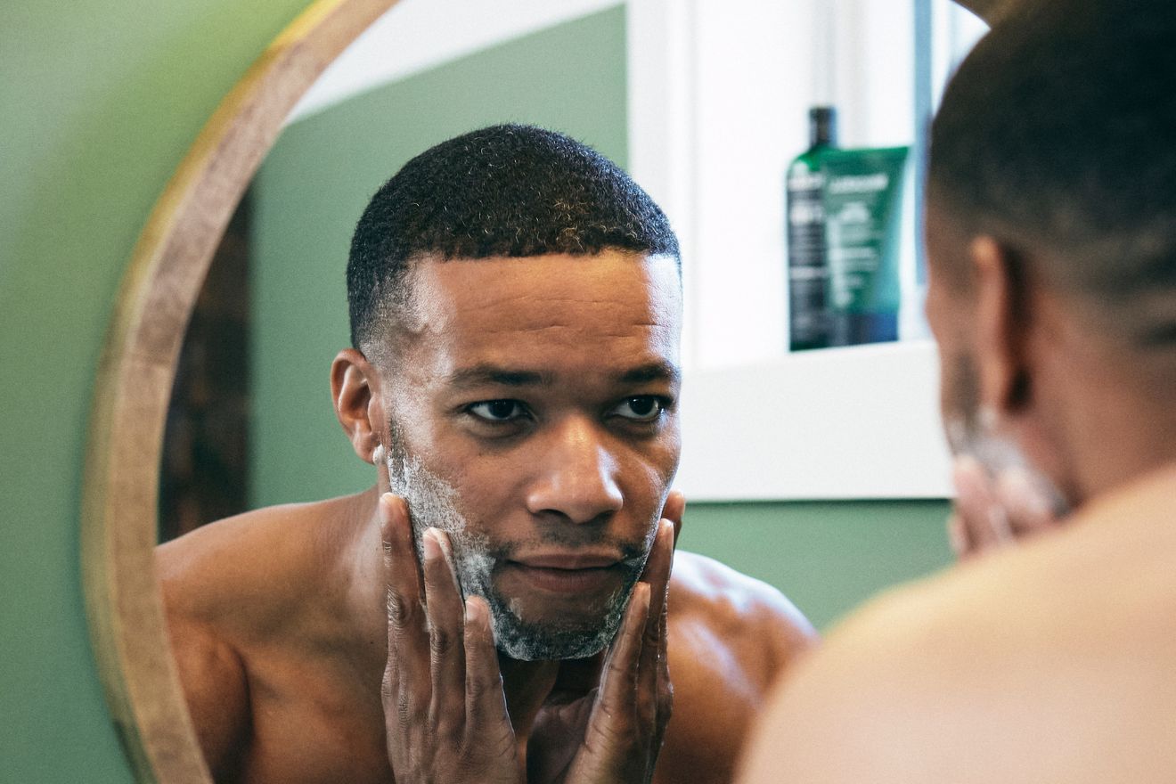 The Men’s Skincare Guide for Absolute Beginners