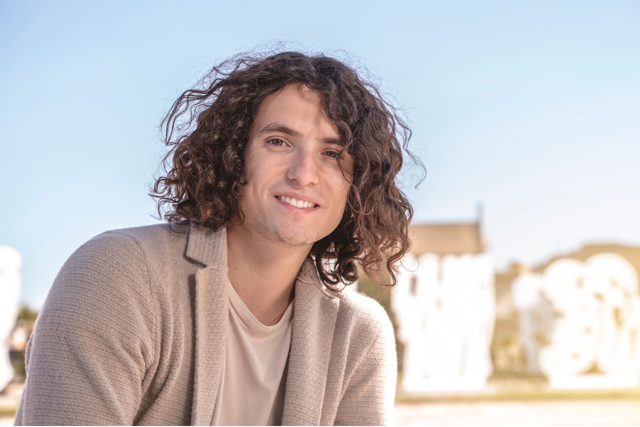 The Best Ways to Style Long Men's Hair